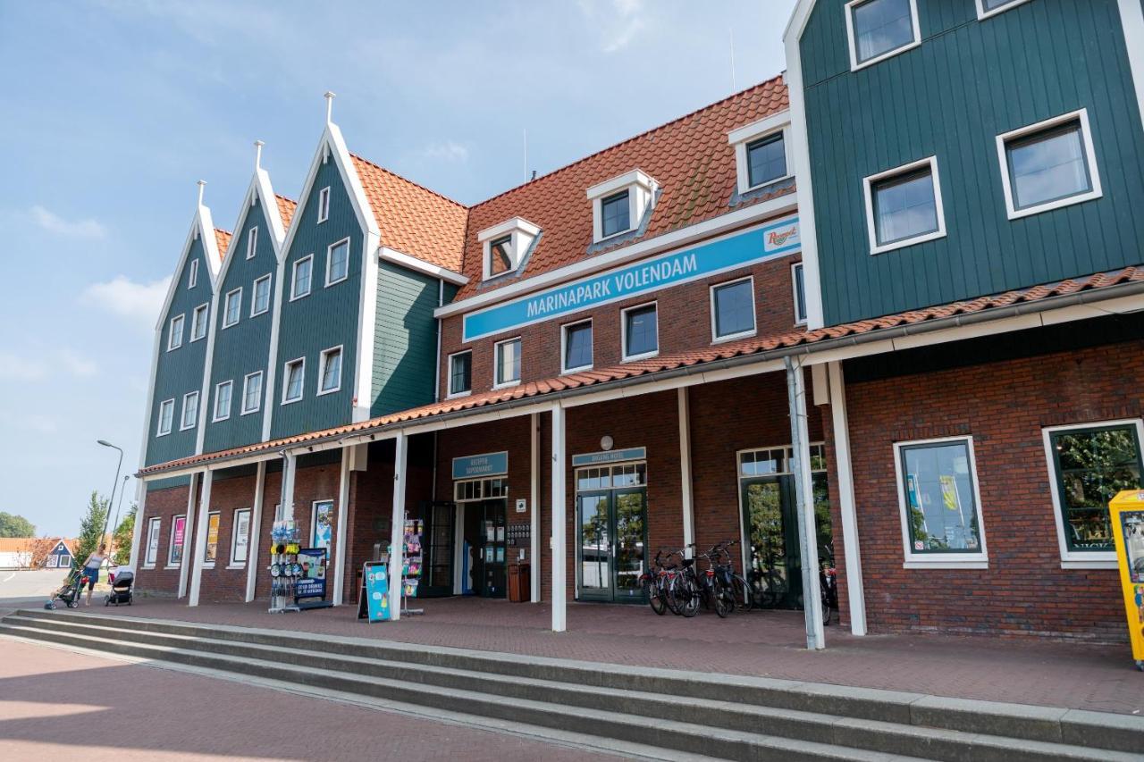 Roompot Hotel Marinapark Volendam Exterior photo